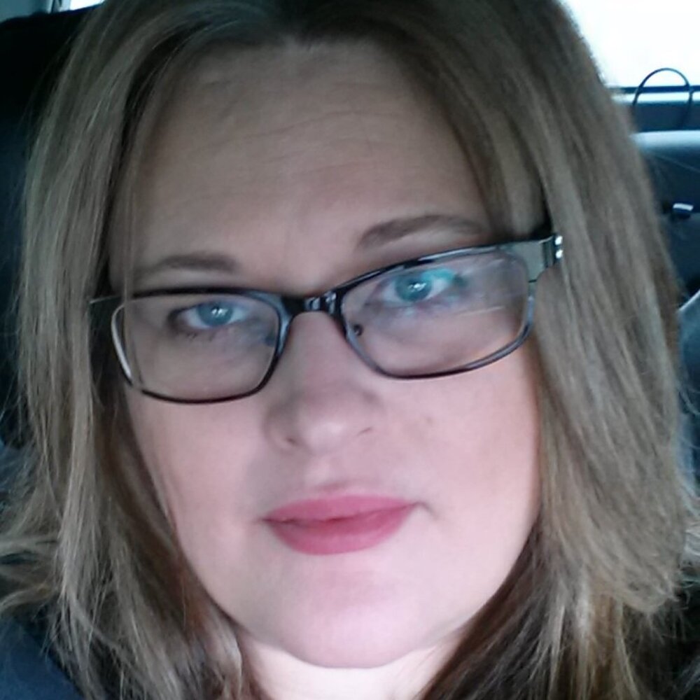 Meet your Posher, Leslie